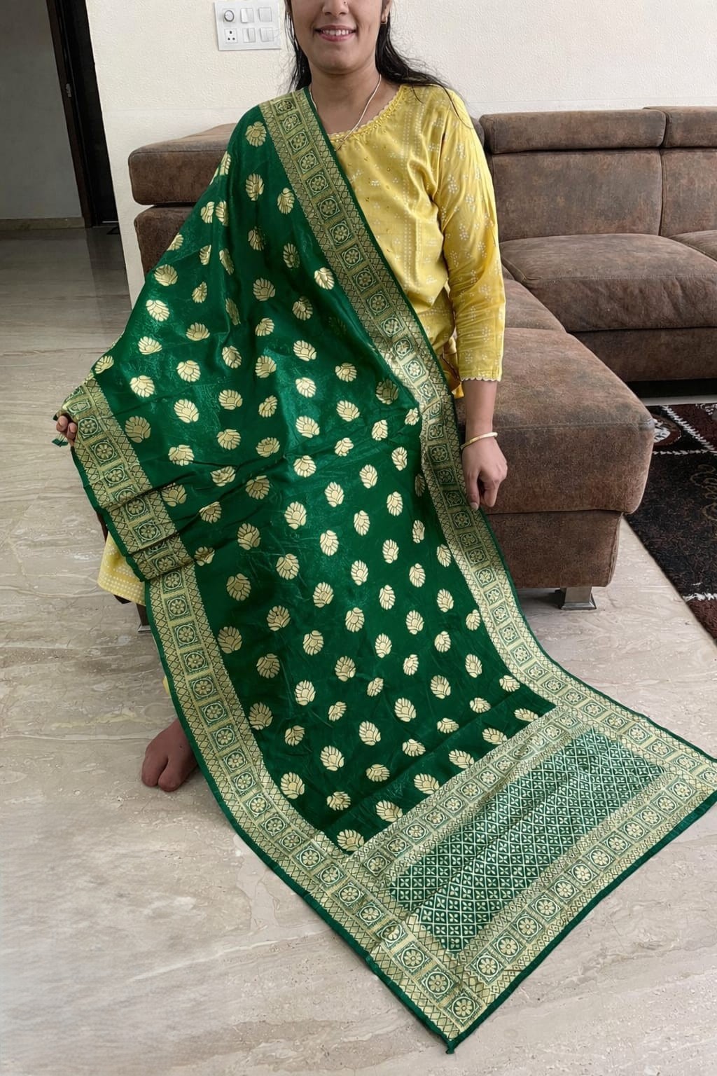 Banarasi Jacquard Butti Motif Dupatta